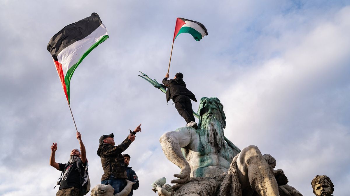 „Zastavte to.“ Drzost a síla islamistických protestů šokovaly Německo